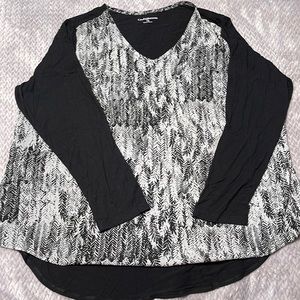 Croft Barrow long sleeve light weight dress shirt.